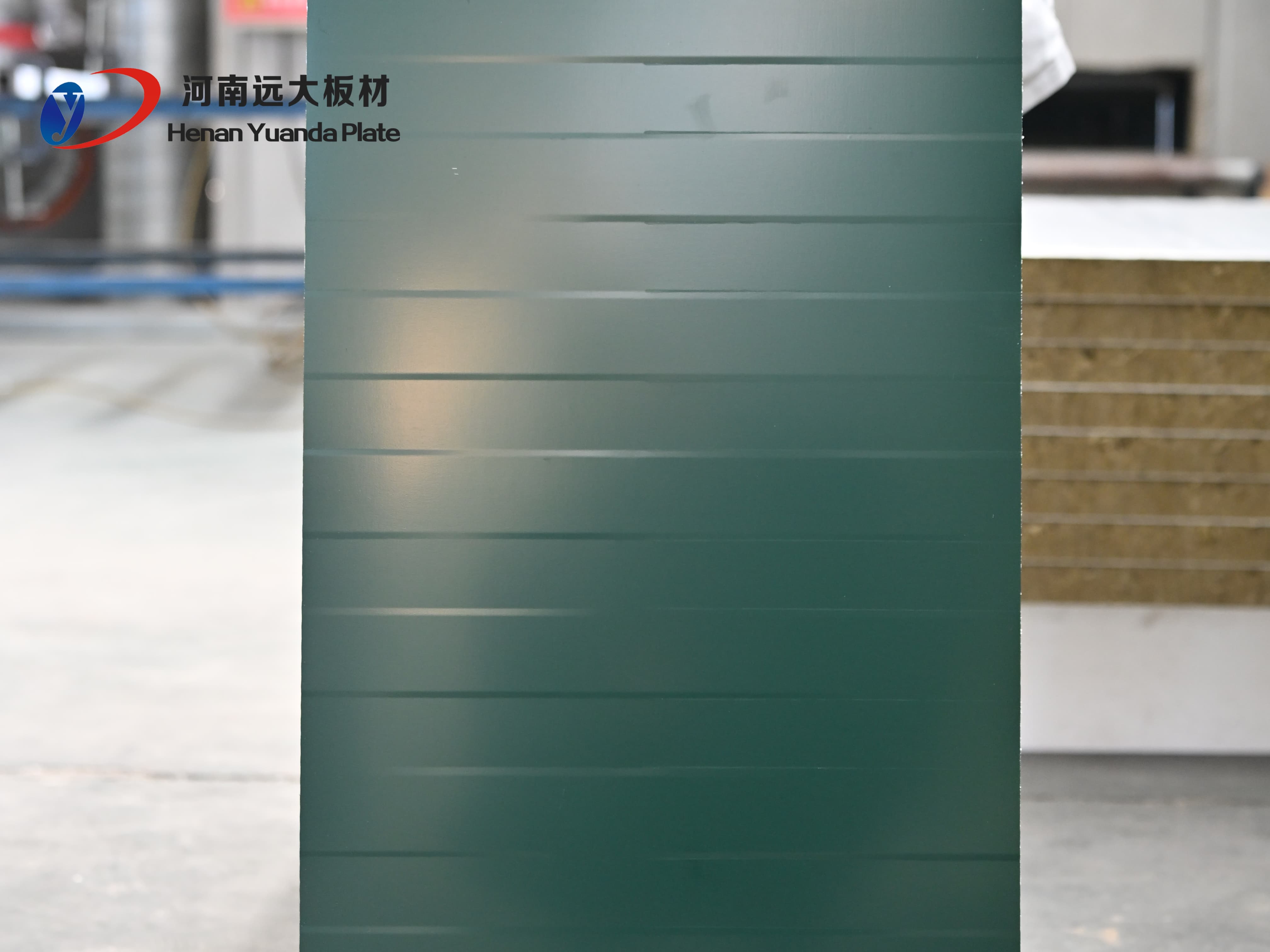 聚氨酯冷库板:现代冷链物流的“节能基石”(图1) 聚氨酯冷库板:现代冷链物流的“节能基石”(图1)