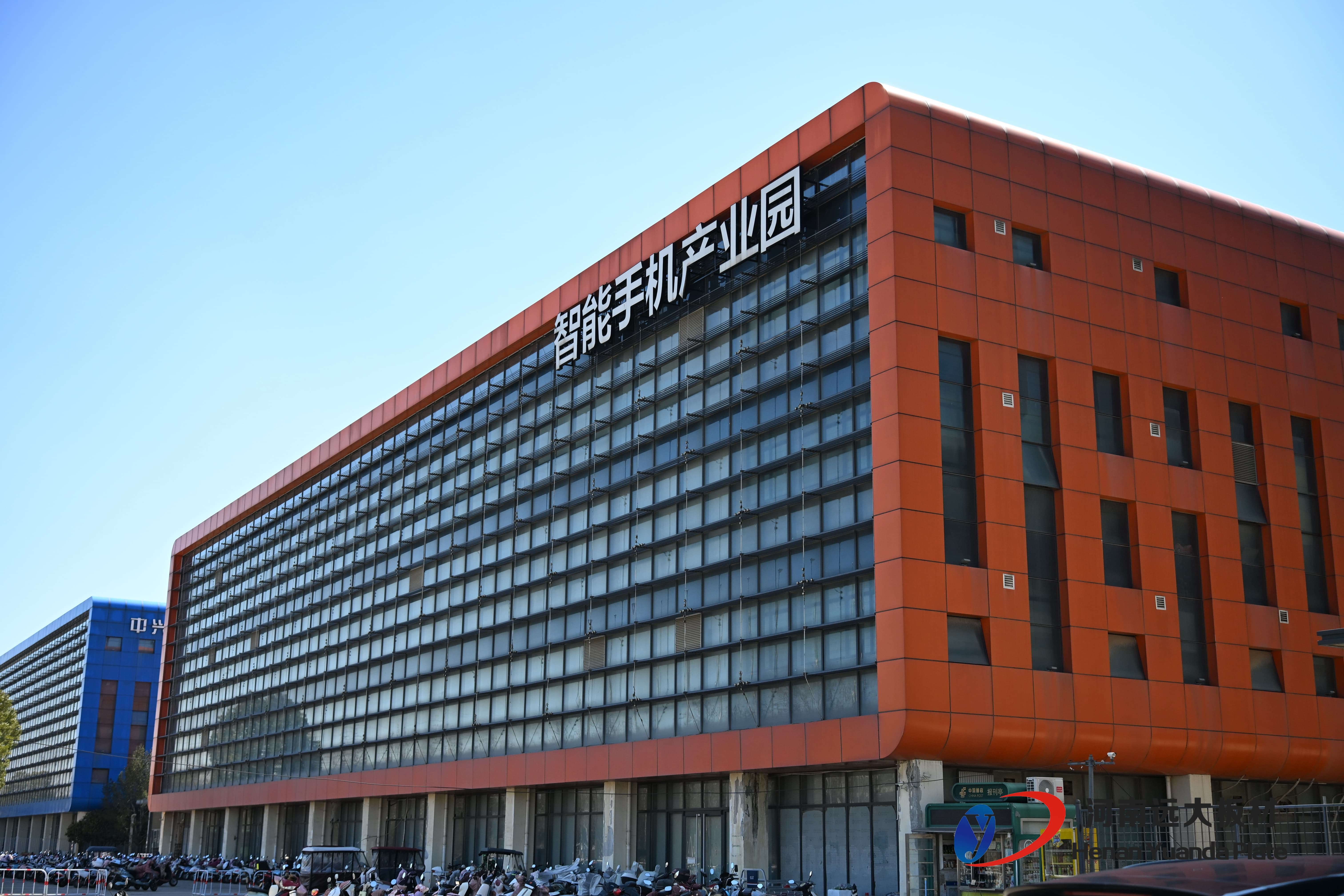 从原理到应用:全面剖析聚氨酯封边岩棉板的防火与保温性能——河南远大板材匠心之作(图1) 从原理到应用:全面剖析聚氨酯封边岩棉板的防火与保温性能——河南远大板材匠心之作(图1)